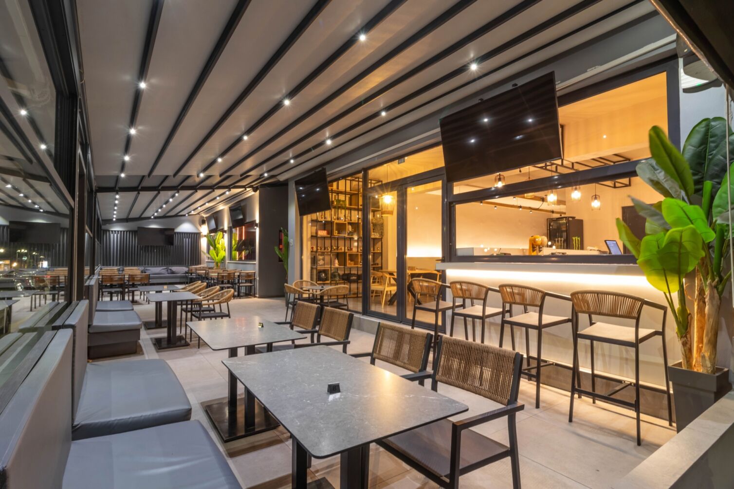GOSU E-SPORTS CAFE